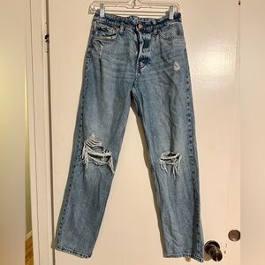 Distressed boyfriend jeans